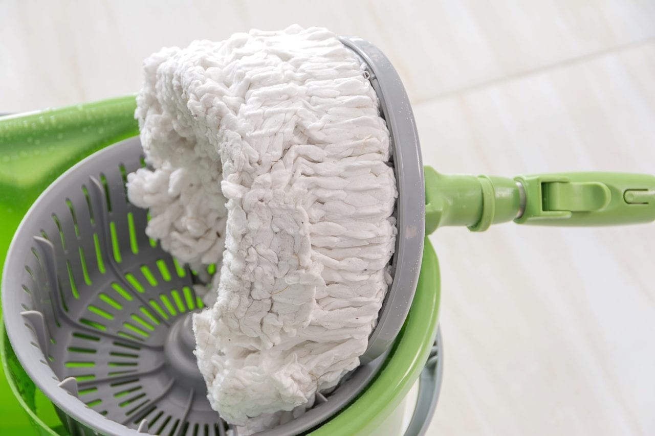 how to clean a mop head