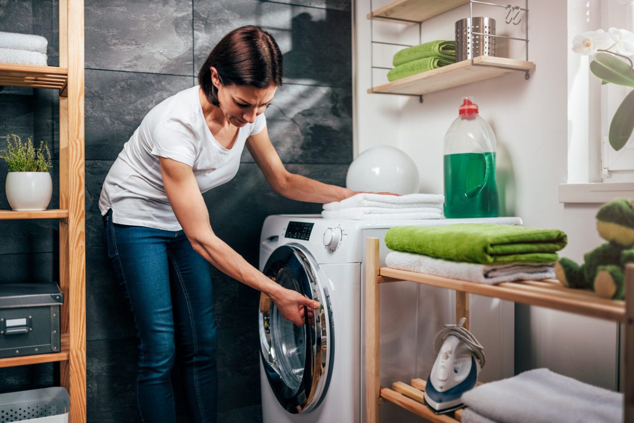 how to clean mold out of washing machine